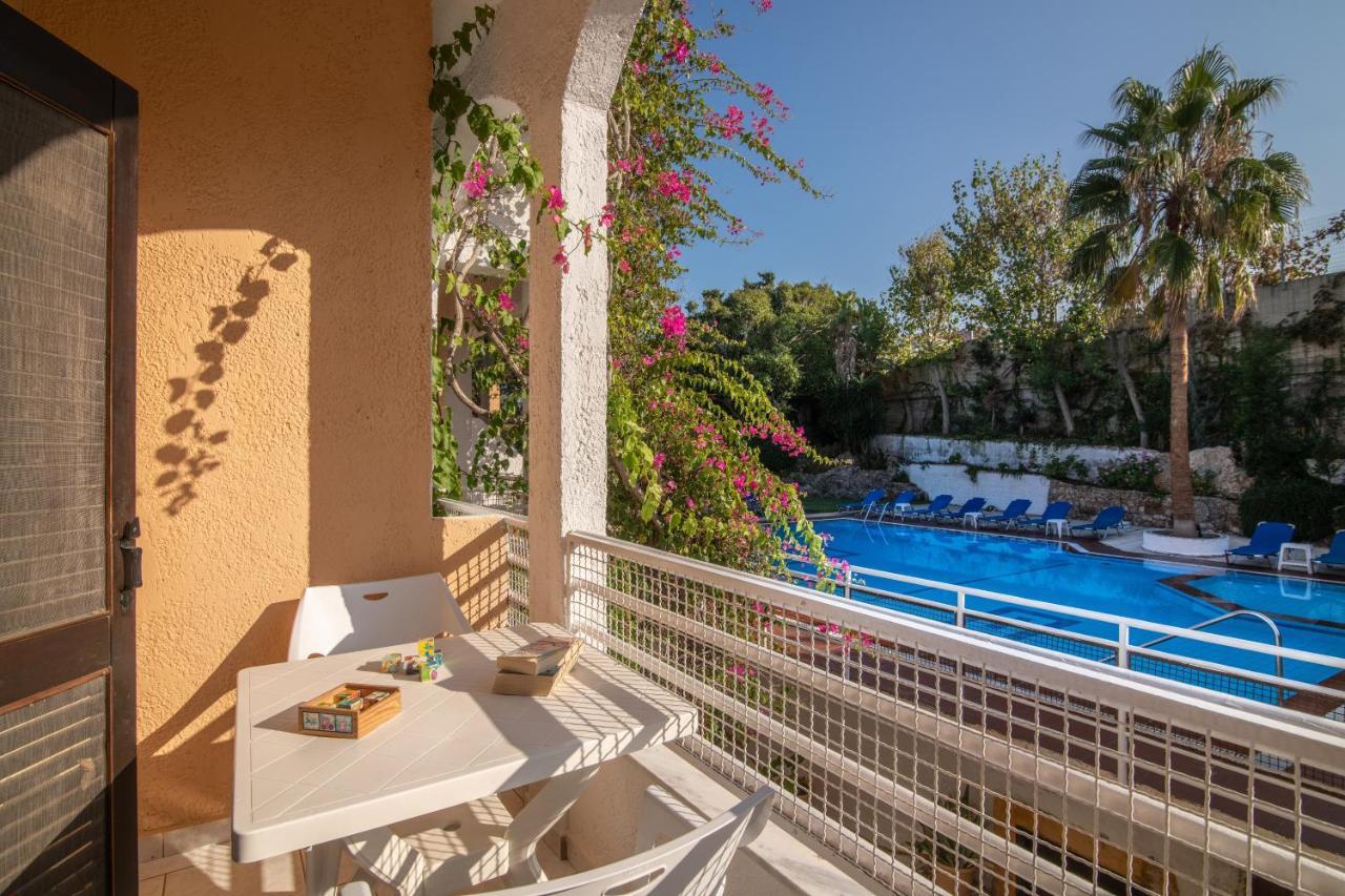 Iliostasi Beach Apartments Херсонисос Екстериор снимка
