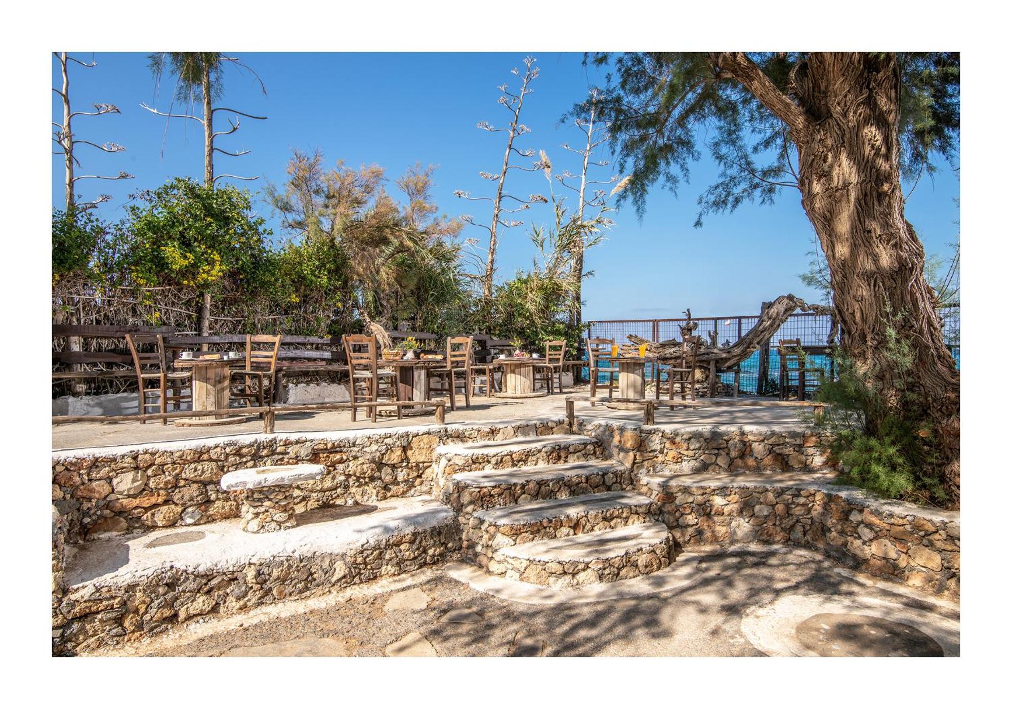 Iliostasi Beach Apartments Херсонисос Екстериор снимка